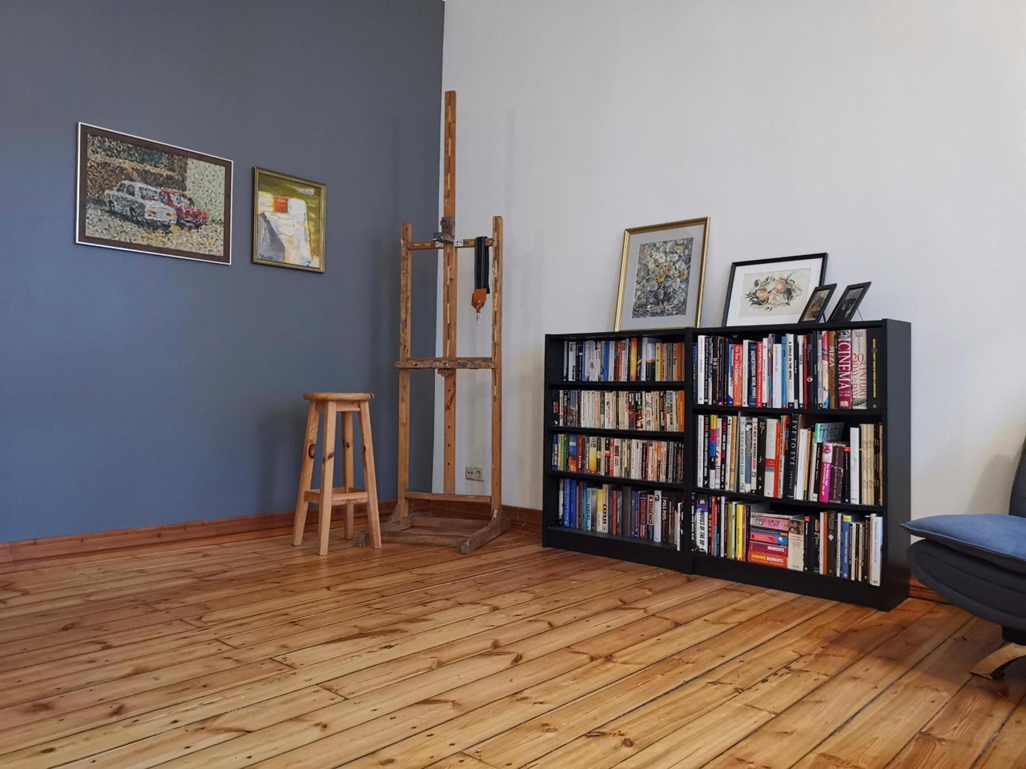 Apartment Artists Next To Gertrudes Church Inspired By Mexico